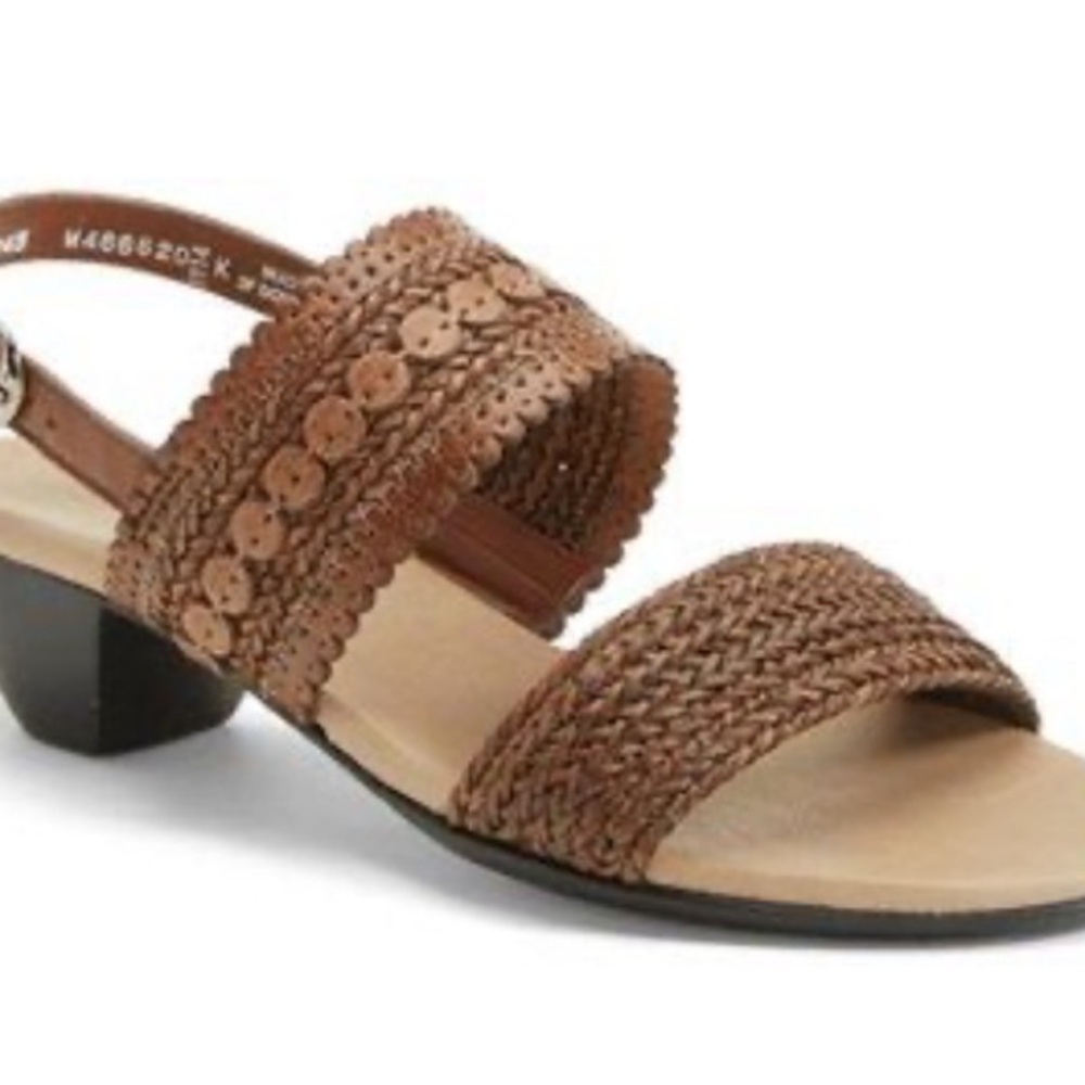Munro Moroccan Brown Woven Low Heel Sandal~~ 11